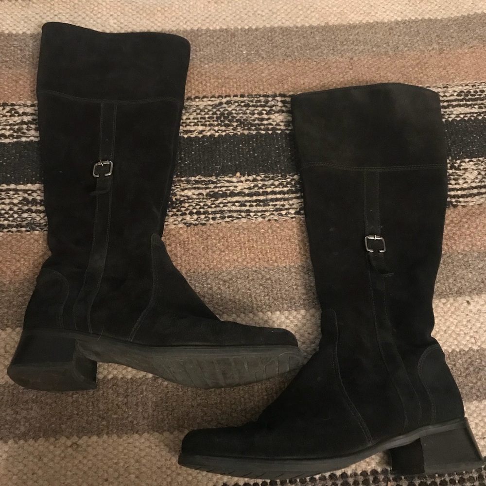 La Canadienne suede boots